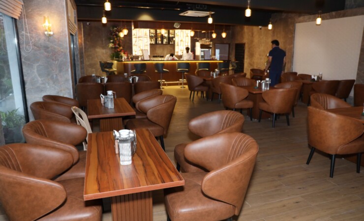 The I Bar